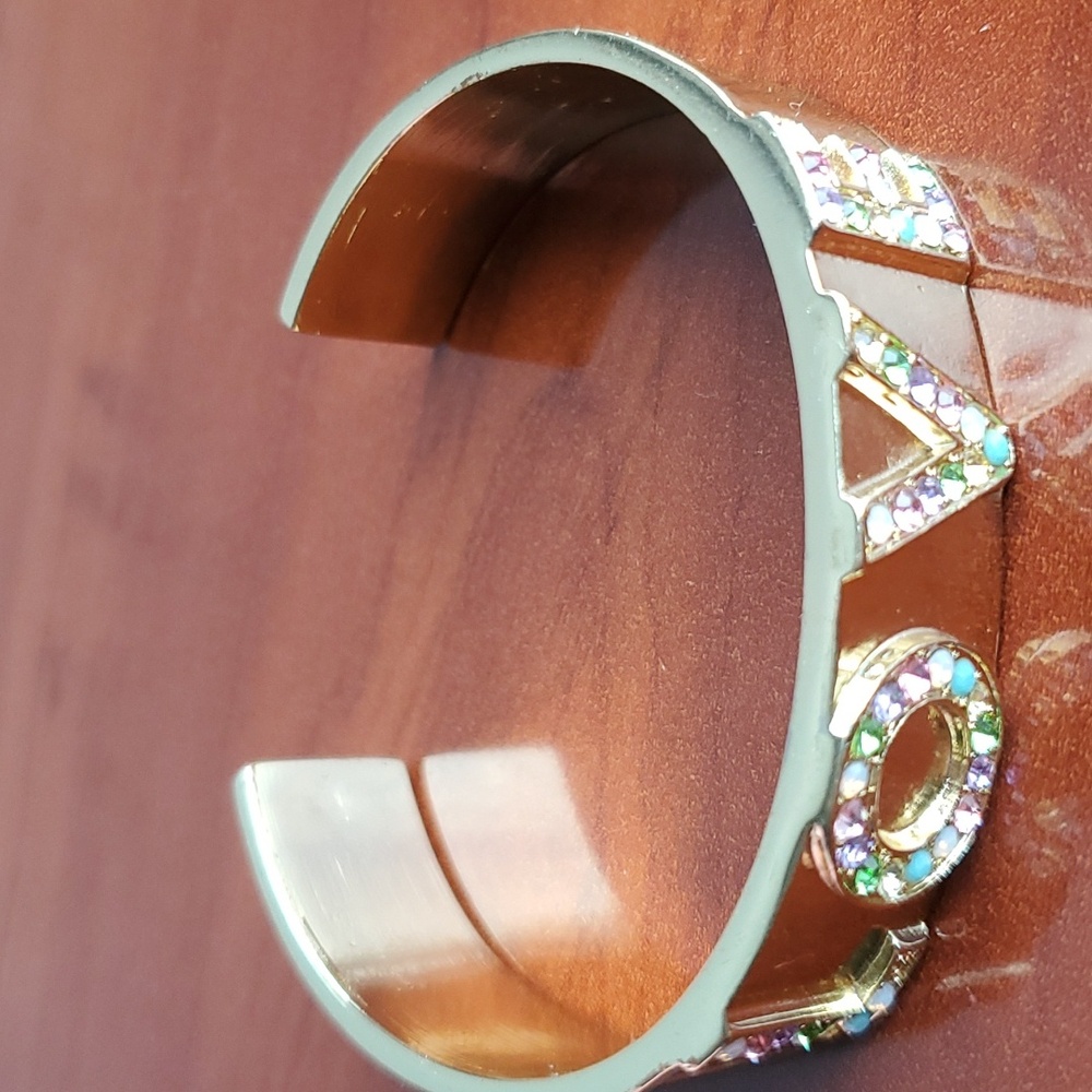 BCBG Cuff Love bracelet